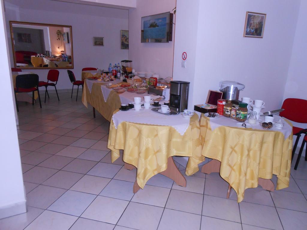 Hotel As Biala Podlaska Ngoại thất bức ảnh